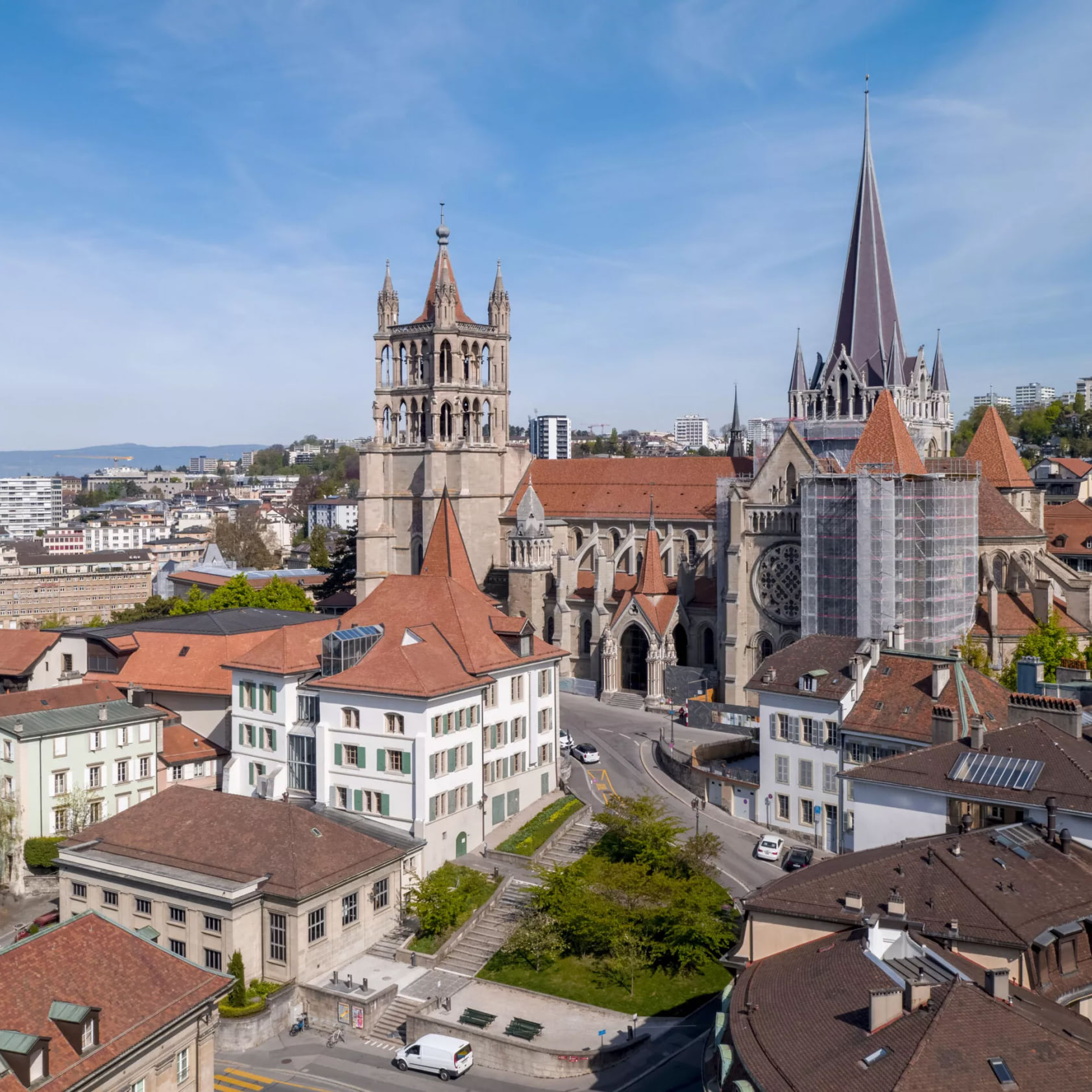 Pyxis Lausanne en vieille ville de Lausanne. Cathédrale